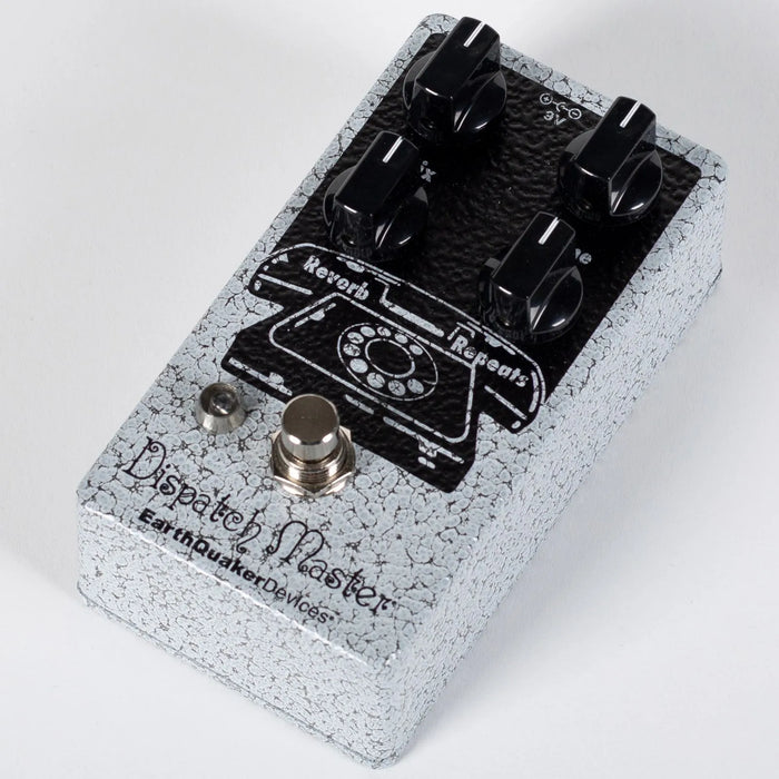 Earthquaker Devices Dispatch Master V3 Black and Silver Hammertone