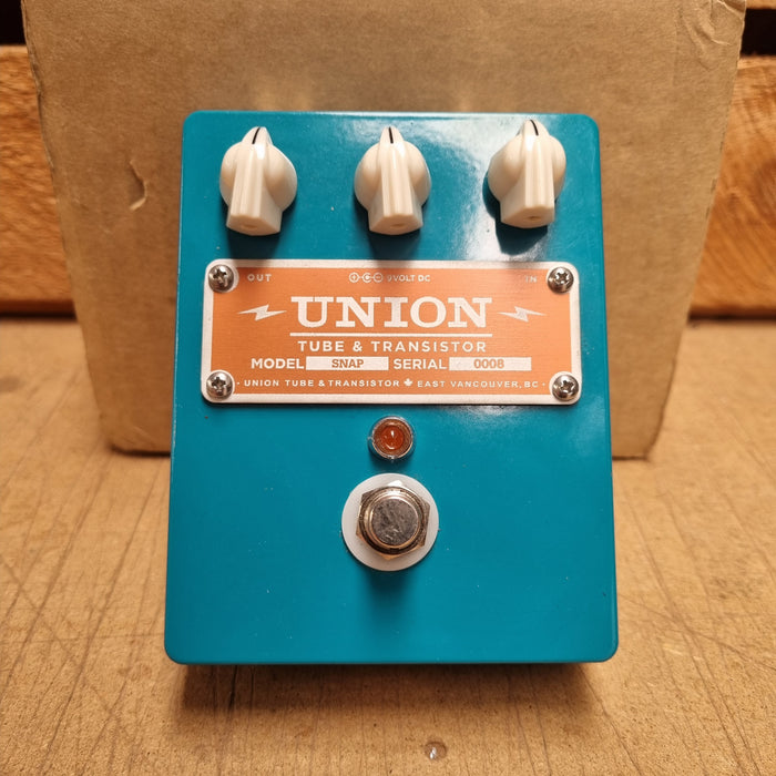 Second Hand Union Tube and Transistor Snap
