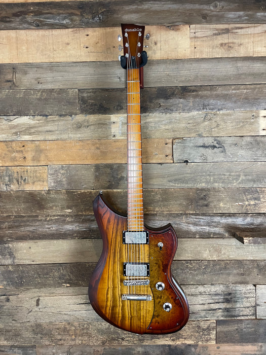 Used Dunable Yeti USA Baritone Custom Shop - Tobacco Burst Swamp Ash w/hardcase