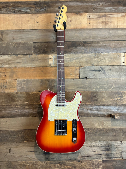 Second Hand USA Fender American Deluxe Telecaster Cherry Burst