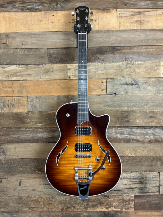 Second Hand Taylor 2015 USA T3/B Semi-hollow Sunburst