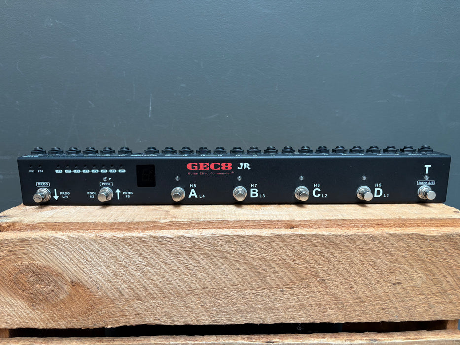 Second Hand MOEN GEC8 JR Guitar Pedal FX Switcher - 8 Loop Control Routing System