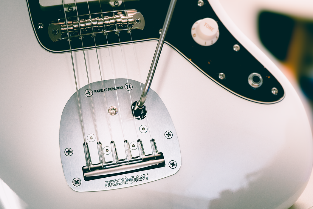 Descendant Vibrato Right Handed 2024 Spec