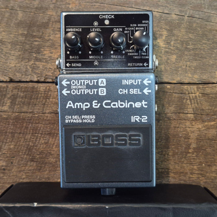 Second-Hand Boss IR-2 Amp & Cabinet