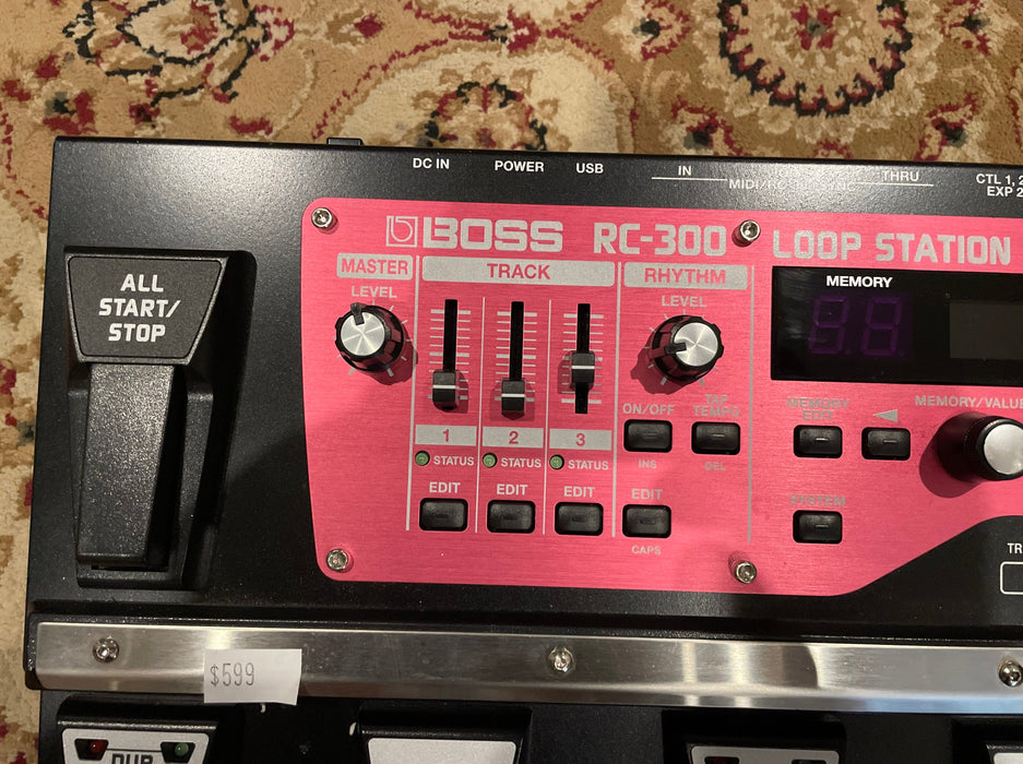 Second Hand Boss RC-300 Loop Station