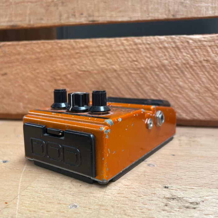 Second Hand DOD Classic Fuzz FX52 — Pedal Empire Second Hand DOD Classic Fuzz FX52 — Pedal Empire