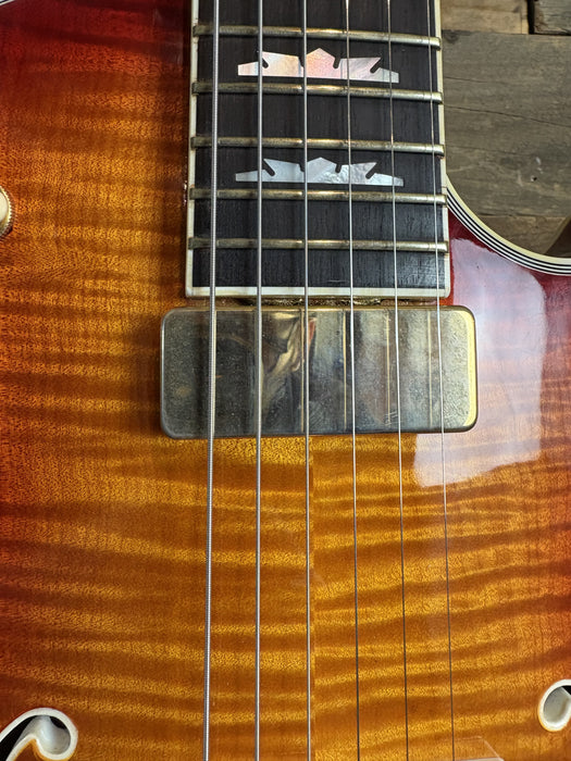 Second Hand Gibson Les Paul Supreme 2014 120th Anniversary in Heritage Cherry Sunburst