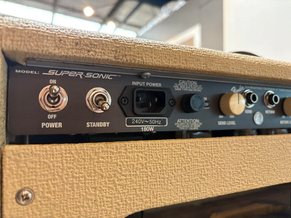 Second Hand Fender Super Sonic Head and cab