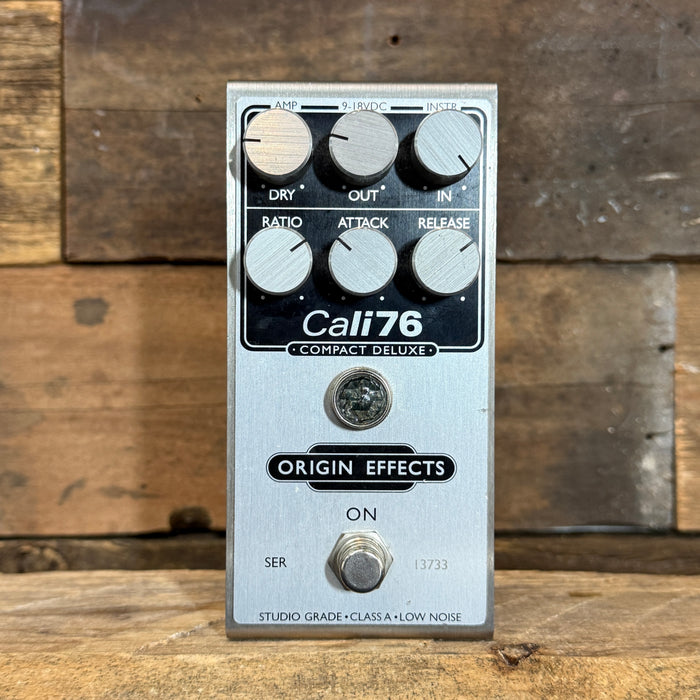 Second Hand Origin Effects Cali76-CD Compact Deluxe Limiter Compressor