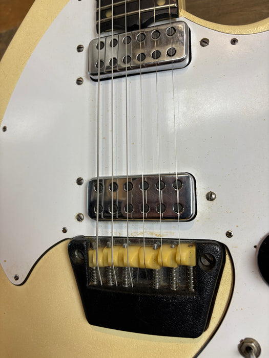 Second Hand 1973 Ovation Breadwinner - Alphine White