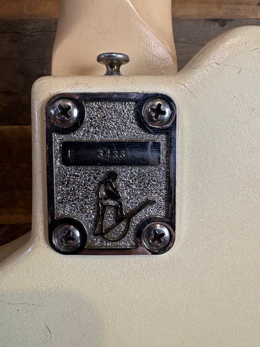 Second Hand 1973 Ovation Breadwinner - Alphine White