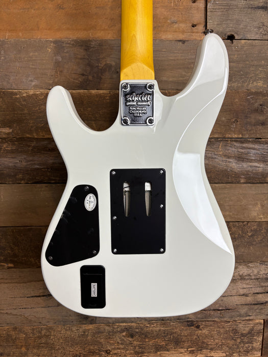Second Hand Schecter Demon 6 FR Vintage White