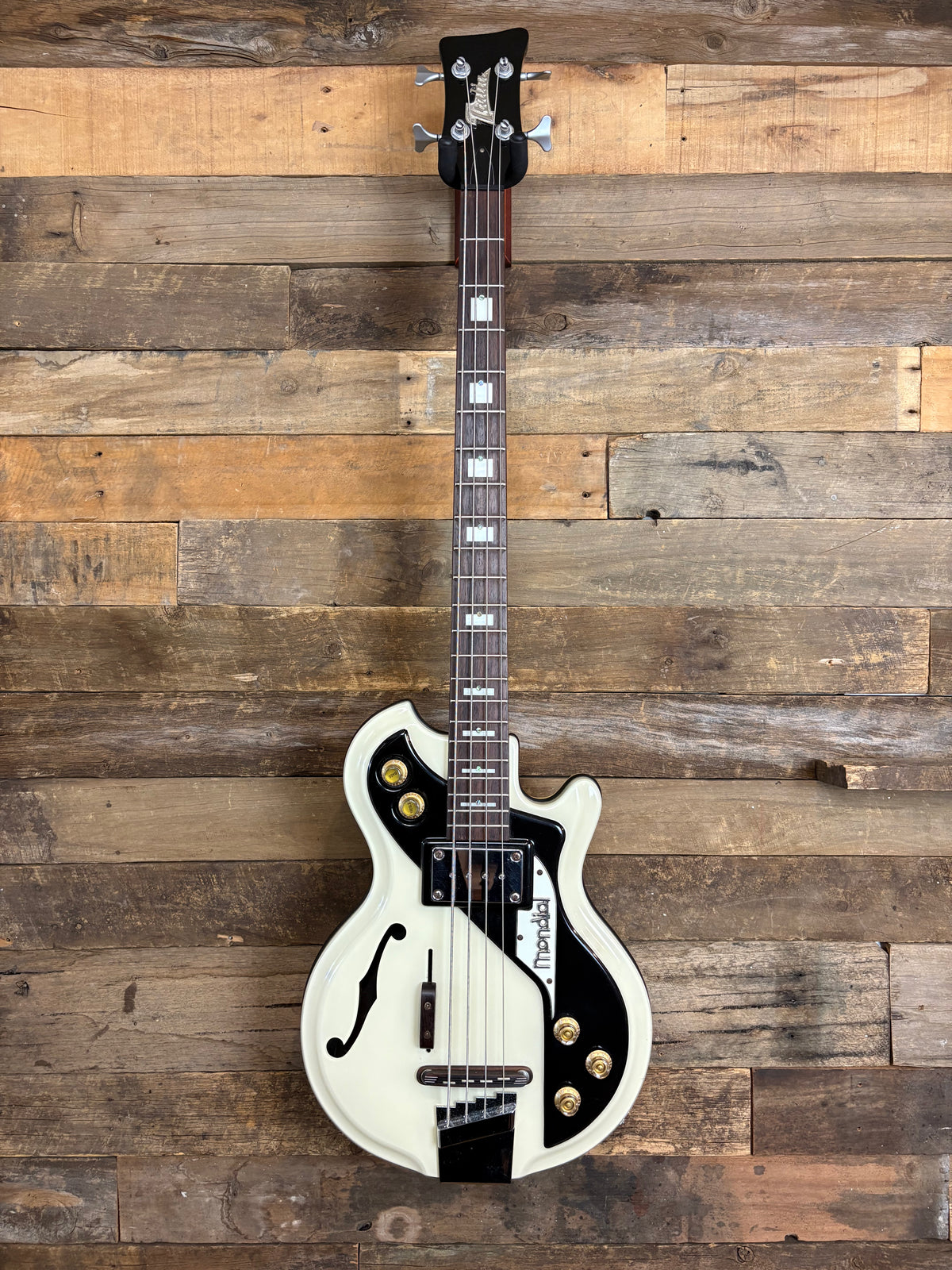 Second Hand Italia Mondial Classic Bass — Pedal Empire Second Hand Italia Mondial Classic Bass — Pedal Empire