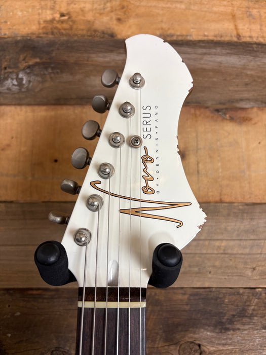 Novo Guitars Serus T - Olympic While Light Distress - Tortoise Guard