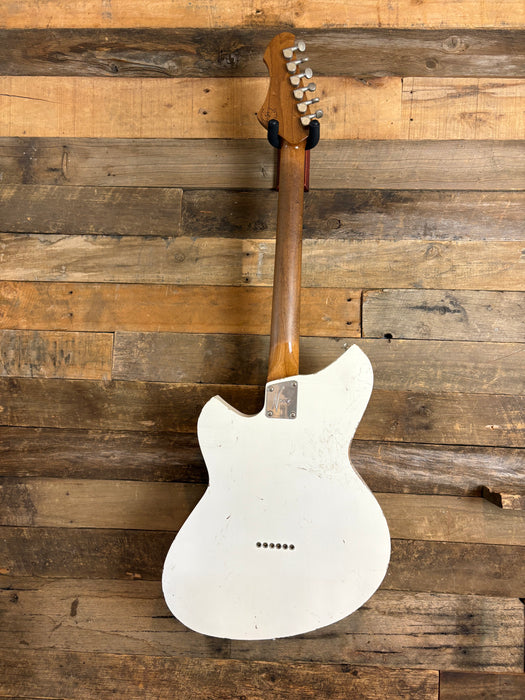 Novo Guitars Serus T - Olympic While Light Distress - Tortoise Guard