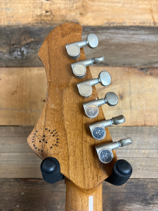 Novo Guitars Serus T - Olympic While Light Distress - Tortoise Guard