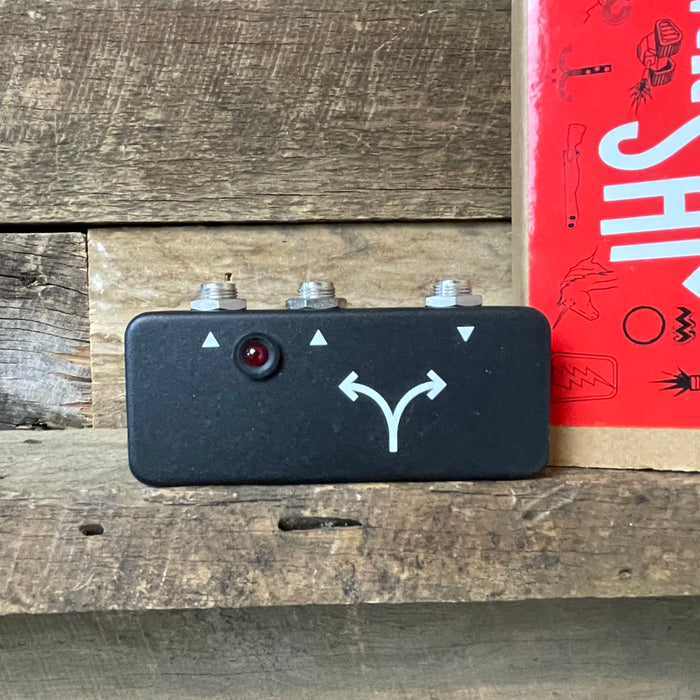 Second Hand JHS Buffered Splitter