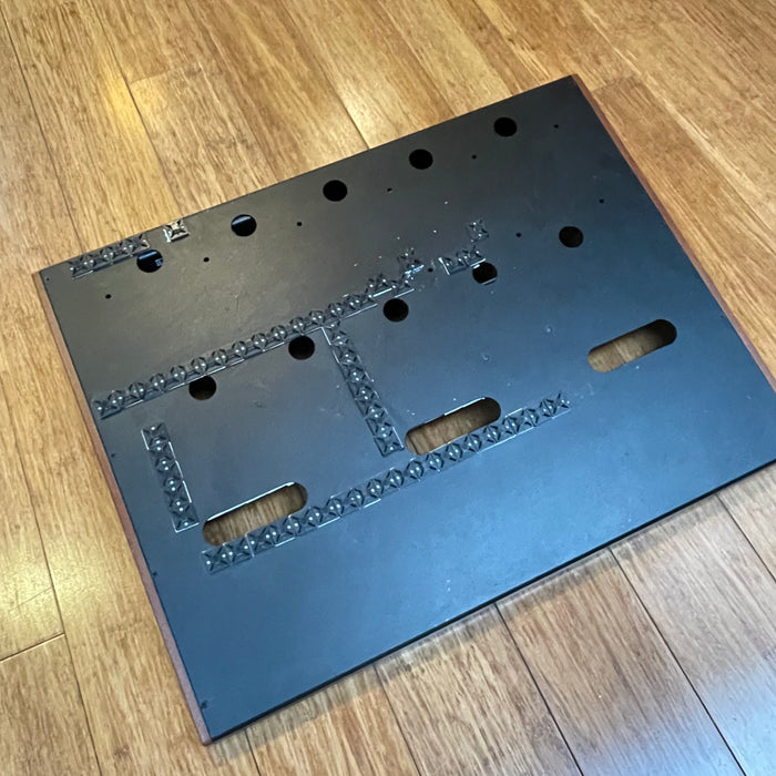 Second Hand Large Gentleman Pedal Board w/ Hardcase & CIOKS power bundle