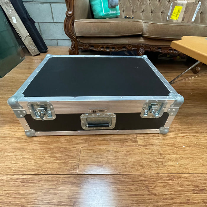 Second Hand Large Gentleman Pedal Board w/ Hardcase & CIOKS power bundle