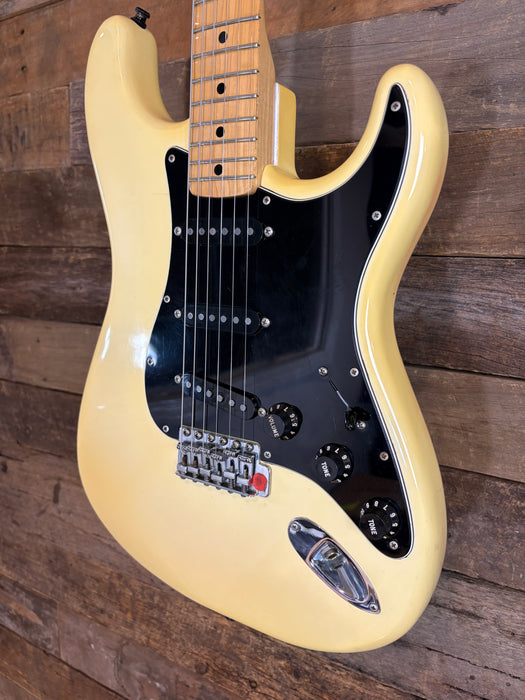 Second Hand 1979 Fender Stratocaster Olympic White USA w/Hard Case