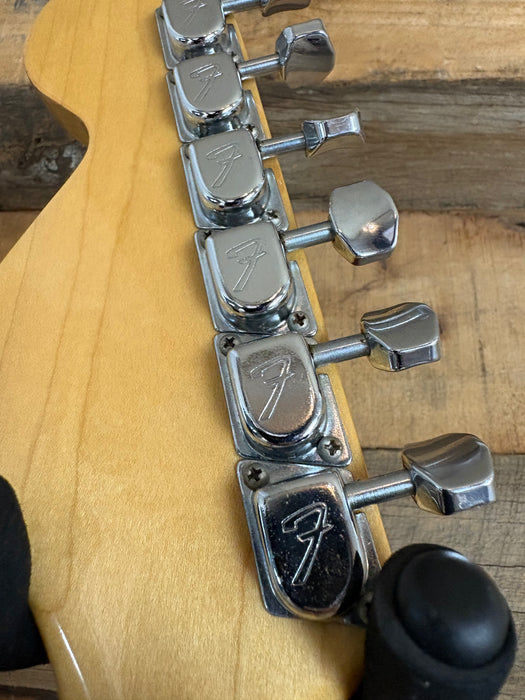 Second Hand 1979 Fender Stratocaster Olympic White USA w/Hard Case