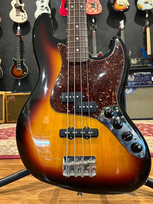 Pre Loved Fender Reggie Hamilton Standard Jazz Bass