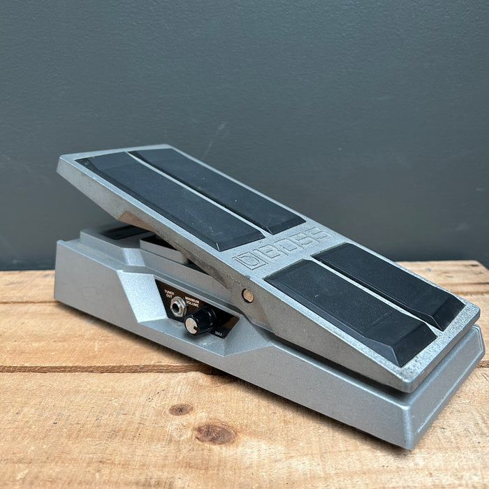 Second Hand Boss FV-500L Stereo Volume Pedal