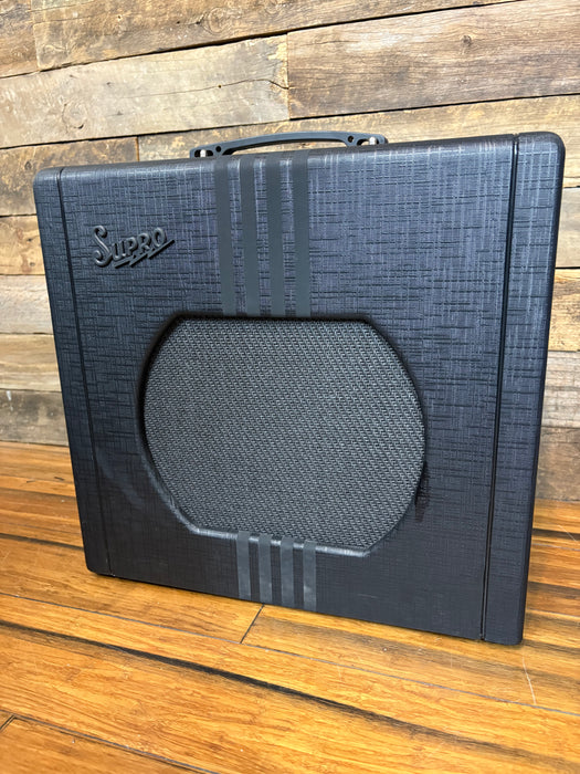 Second Hand Supro Delta King 12 Combo - Black w/Footswitch