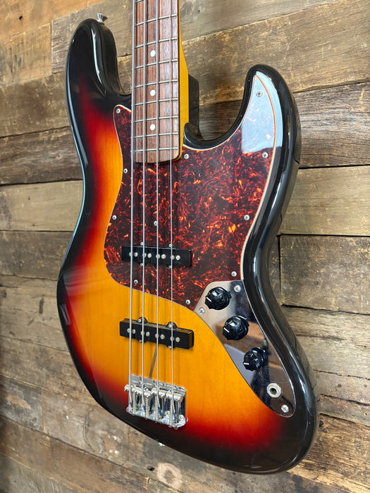 Pre Loved CIJ Fender Jazz Bass JB62-58 in Three Tone Sunburst (1999-2002)