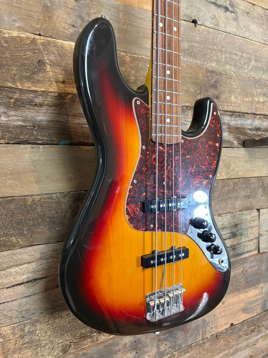 Pre Loved CIJ Fender Jazz Bass JB62-58 in Three Tone Sunburst (1999-2002)