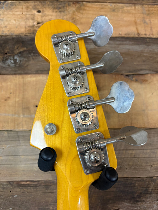 Pre Loved CIJ Fender Jazz Bass JB62-58 in Three Tone Sunburst (1999-2002)