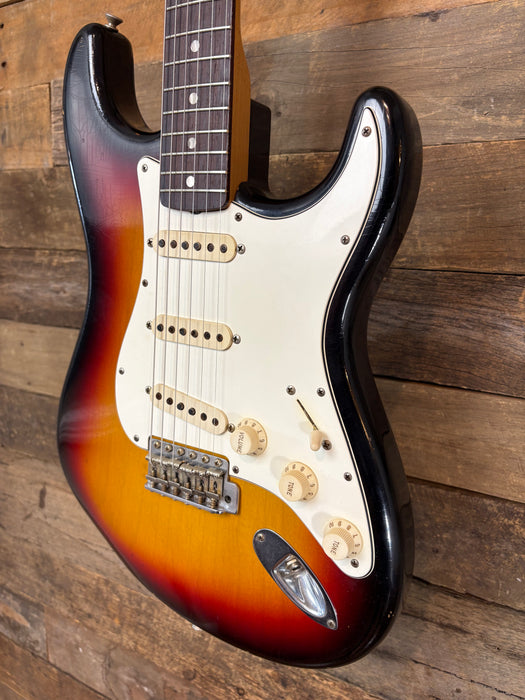 Second Hand 2003 Fender Custom Shop 1960 NOS Stratocaster Relic, Sunburst w/Hardcase