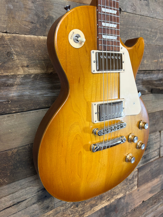 Second Hand 2018 Gibson Les Paul Studio Tribute T, Satin Honey Burst w/OSC