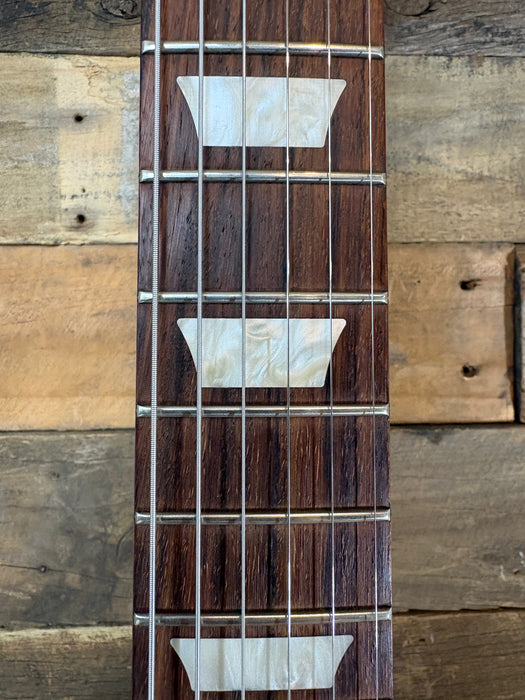 Second Hand 2018 Gibson Les Paul Studio Tribute T, Satin Honey Burst w/OSC