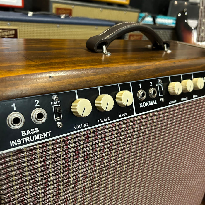 Dr. Johnson The Outlaw Combo Amplifier