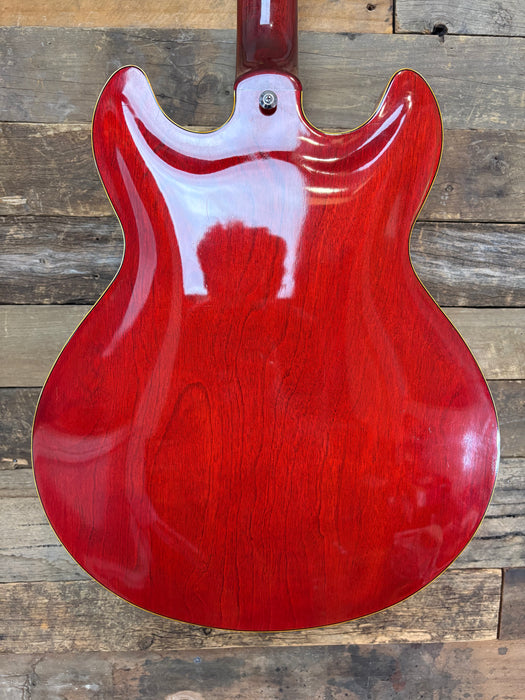 Second Hand 1980's Yamaha SA-700 Persimmon Red w/Hard Case
