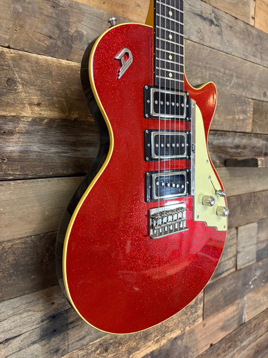 Second Hand Duesenberg V-Caster, Sparkle Red with OHSC