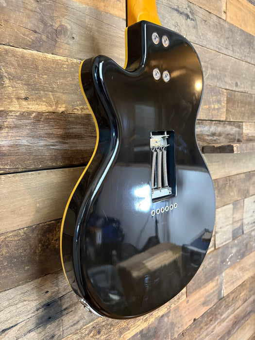 Second Hand Duesenberg V-Caster, Sparkle Red with OHSC