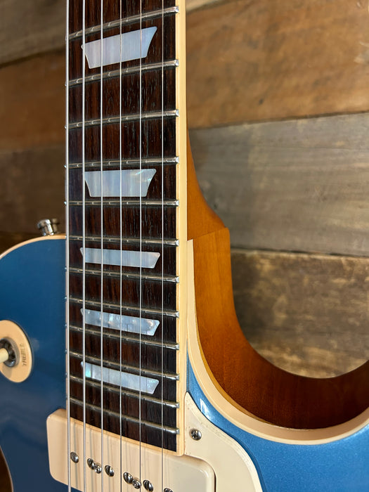 Second Hand Gibson Limited Edition Les Paul Deluxe Pelham Blue 2015