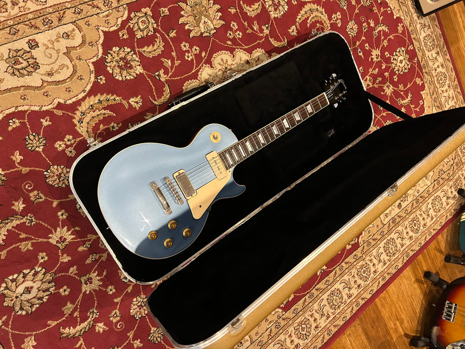 Second Hand Gibson Limited Edition Les Paul Deluxe Pelham Blue 2015