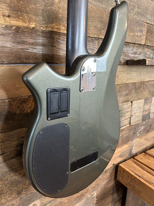 Second Hand Musicman Bongo Bass 2004- Graphite Pearl