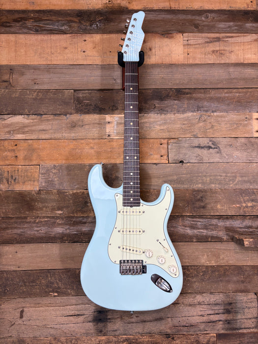Second Hand James Tyler USA Classic, 2004 Sonic Blue with a matching headstock w/OHSC