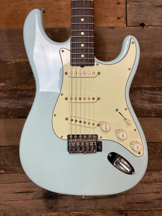 Second Hand James Tyler USA Classic, 2004 Sonic Blue with a matching headstock w/OHSC