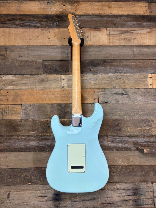 Second Hand James Tyler USA Classic, 2004 Sonic Blue with a matching headstock w/OHSC