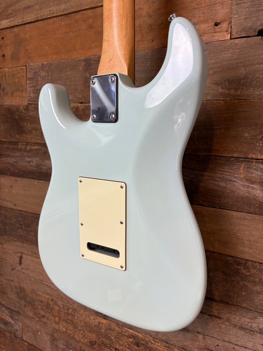 Second Hand James Tyler USA Classic, 2004 Sonic Blue with a matching headstock w/OHSC