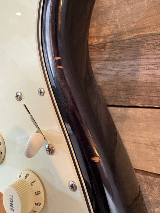 Second Hand 2018 Fender American Original '60s Stratocaster in 3-Tone Sunburst (lightly relic'd)  w/OHSC