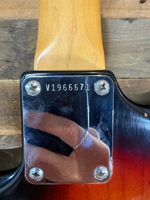 Second Hand 2018 Fender American Original '60s Stratocaster in 3-Tone Sunburst (lightly relic'd)  w/OHSC