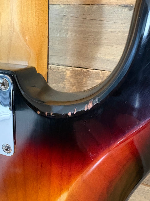 Second Hand 2018 Fender American Original '60s Stratocaster in 3-Tone Sunburst (lightly relic'd)  w/OHSC