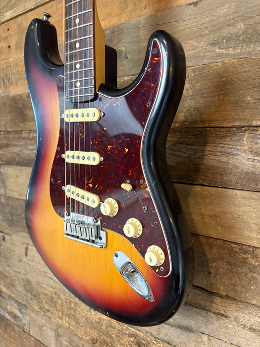 Second Hand 2004 Fender USA 'American Series' Sunburst w/Custom Shop Fat 50's Pup upgrade - Hard case