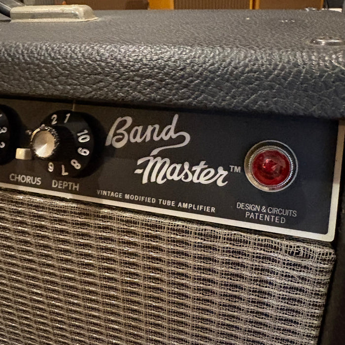 Second Hand Fender bandmaster vintage modified 40-watt hybrid tube head, w/footswitch and cover